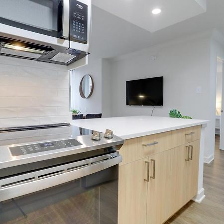Modern & Charming Apt With Rooftop @Pentagon City Арлингтон Экстерьер фото