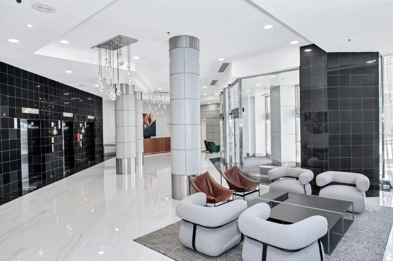 Modern & Charming Apt With Rooftop @Pentagon City Арлингтон Экстерьер фото